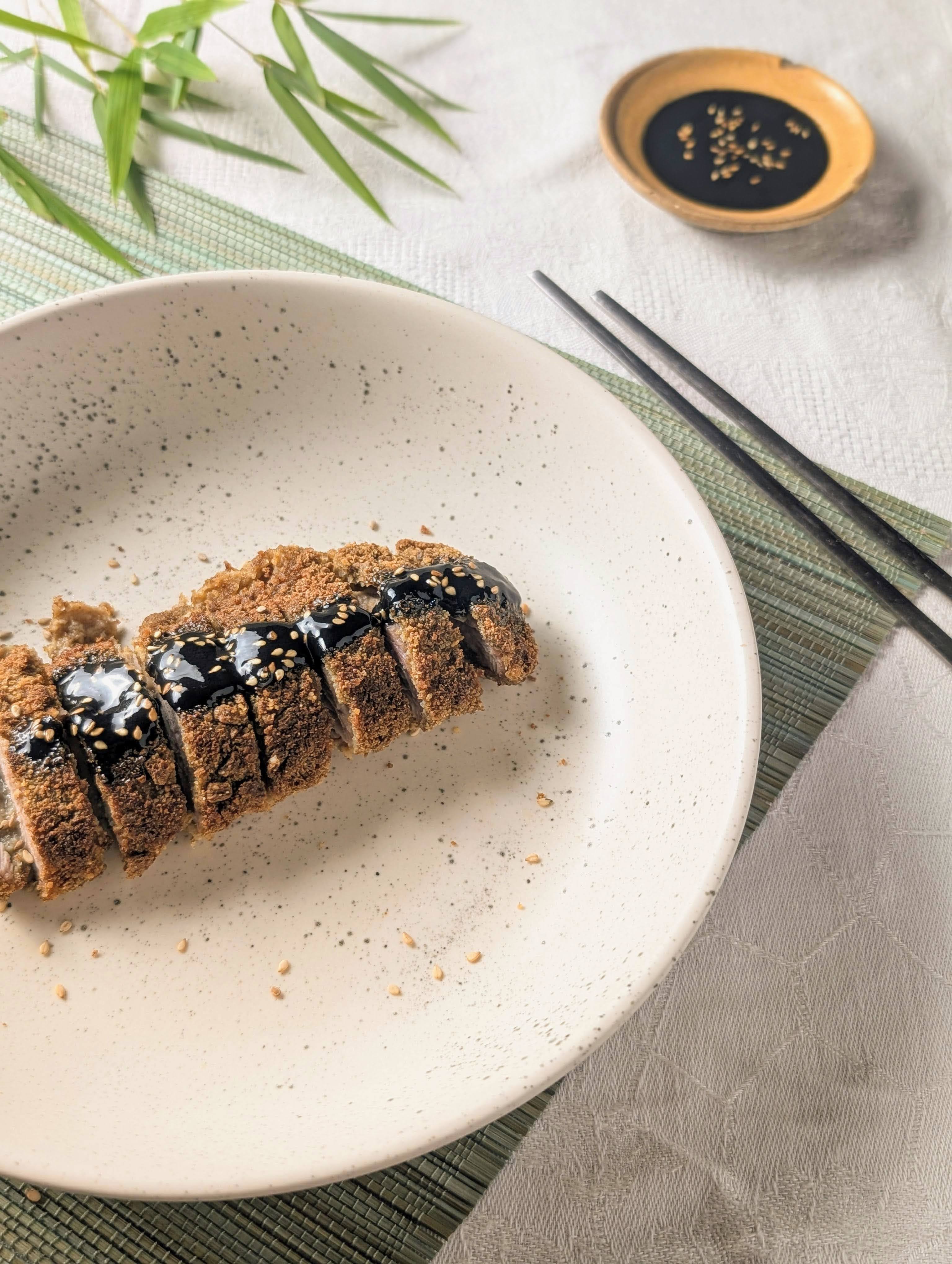 Présentation de l'escalope de veau panée aux croquettes