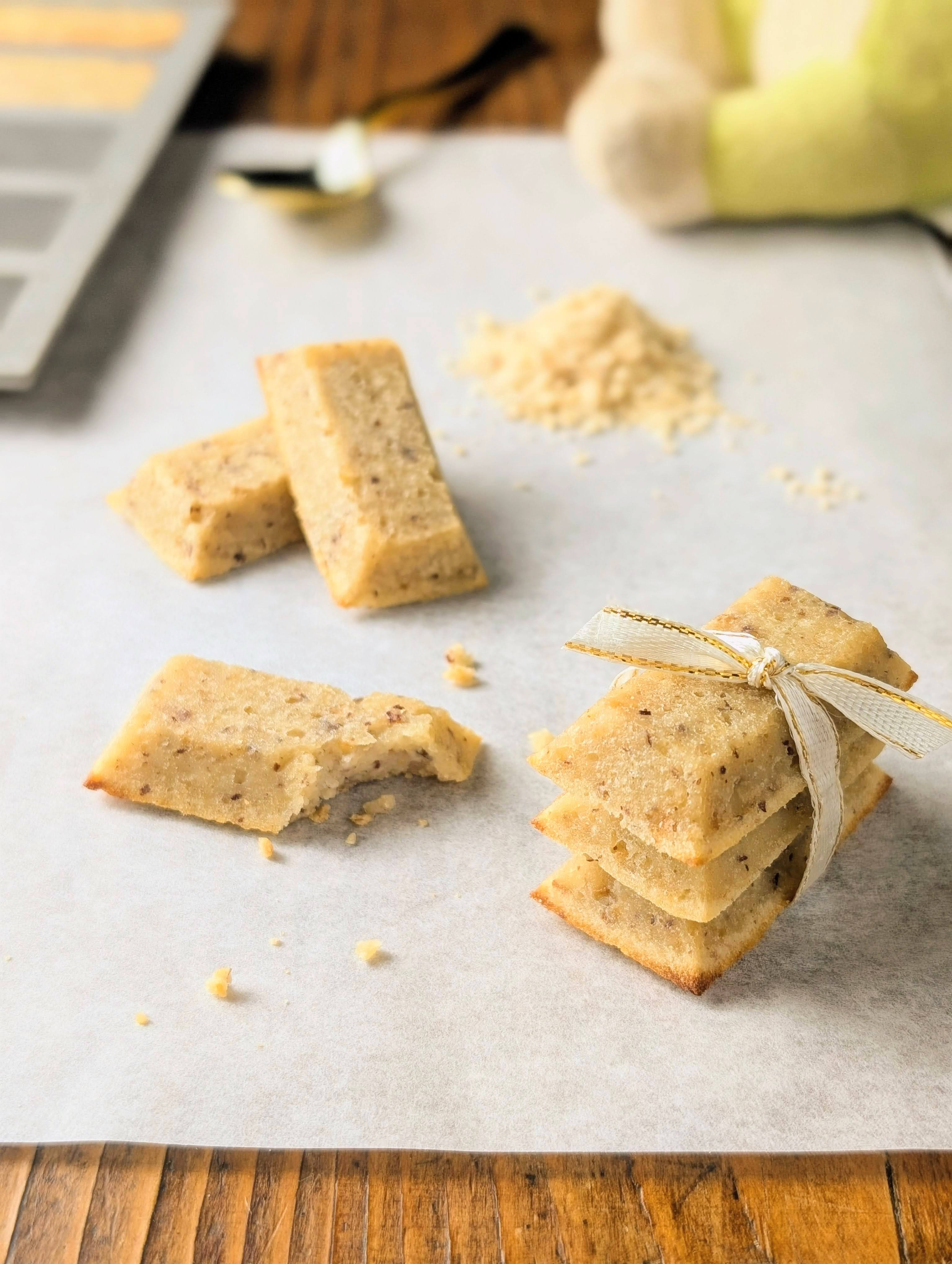 Présentation du biscuit financier à la noisette pour chien