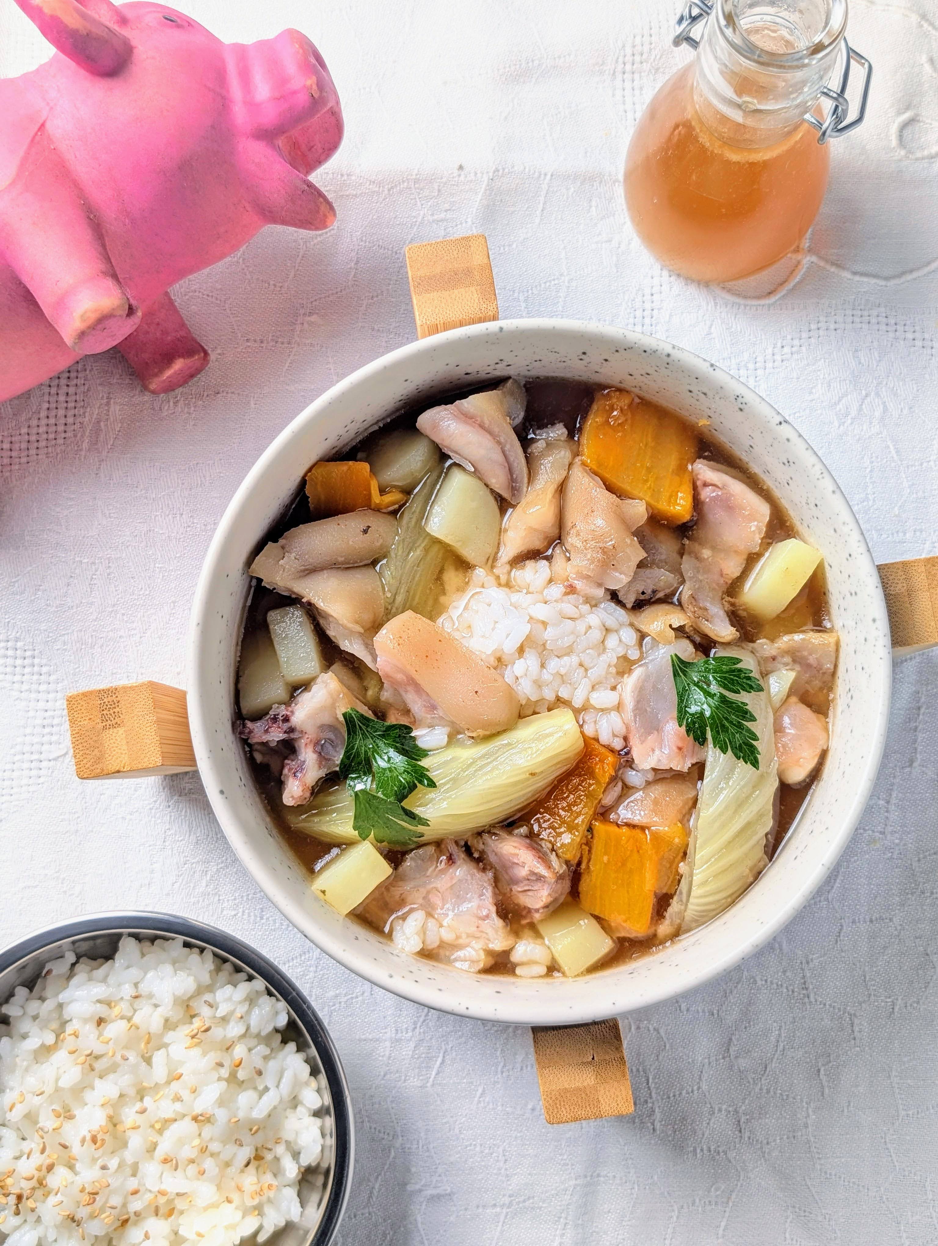 Présentation du pied de porc au bouillon